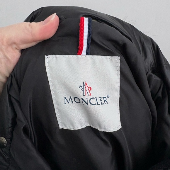 Moncler Coat Women’s Small Black Down Puffer Fur Trim Hooded Long Parka Jacket - Picture 4 of 10